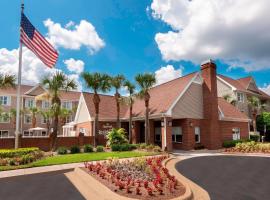 Residence Inn by Marriott Tampa at USF/Medical Center, хотел с басейни в Тампа