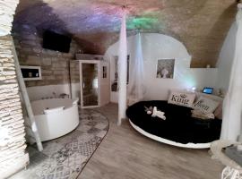 VenuSuite VENOSA - Luxury House, Spa & Relax -: Venosa'da bir otel