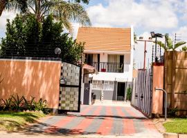 Lancaster Guest House, pet-friendly hotel in Boksburg