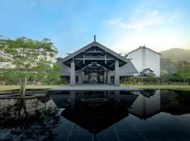 Sheraton Maoming Hot Spring Resort, hotel in Maoming