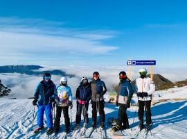 MAGNIFICENT SKIING ON MOUNT BULLER, hotel near Horse Hill, Mount Buller