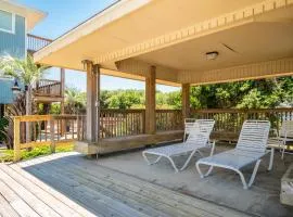 Beach Getaway Among The Oaks
