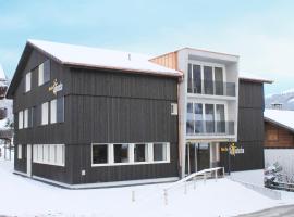 Nova Casa Spinatscha Sedrun โฮสเทลในเซดรุน