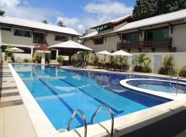 Casa Luxuosa a 50m da Praia em Sirinhaém, Hotel mit Pools in Sirinhaém