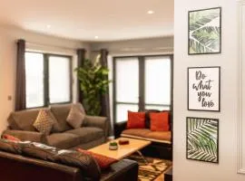 Sidemersey Livings -2BR Central, step-free, ground floor, nearby parking