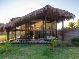 Zuzu Vichayito Casa para 9 con piscina, villa in Los Órganos