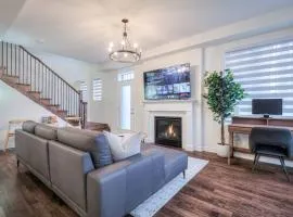 Modern Comforts and Spacious Living 4B/3.5 Bath