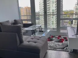 Exquisite Condo By Exhibition Place Downtown Toronto