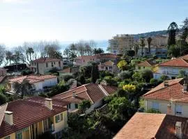 Charmant 3 pièces avec balcon, aperçu mer, calme, proche plage et centre - Menton - FR-1-196-322