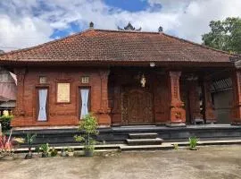 Trinadhi Homestay