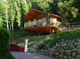 Le Chalet du Chloris, hytte i Saint-Maxire