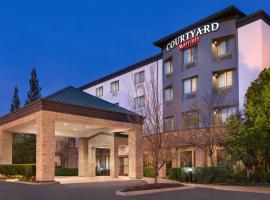 Courtyard by Marriott Sacramento Folsom, hotell i Folsom