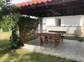 Holiday Home Višnja โรงแรมในนิน