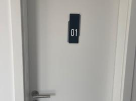 Lunca de Sus में, होटल ROYAL APARTMENTS