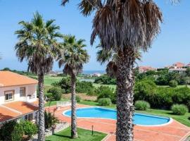 Pool/Golf/Ocean resort home in Amoreira, holiday home in Amoreira