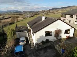 Halsteads: peaceful location, stunning views