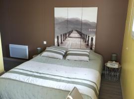 chambre d'hôtes chaleureuse en Drôme Provençale, habitación en casa particular en Valréas