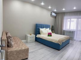VIP апартаменты в центре города, Ferienunterkunft in Qostanai