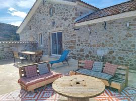 Gîte Sud Ardèche, casa o chalet en Vinezac