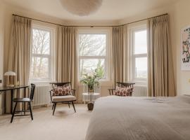 Leighton House - Boutique Guesthouse, hotel near Oldfield Park Train Station, Bath