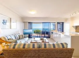 Florentine 14 - 11 Columbia Close Aircon Wifi unsurpassed water views