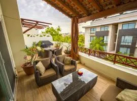 Penthouse Holiday at Mamitas Beach, Barbecue, Balcony, Sundeck, Jacuzzi