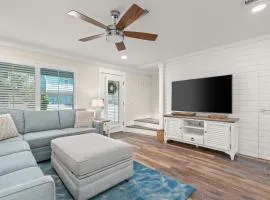 140 Feet To White Sandy Beaches! Newly Renovated! Pool! Grill!