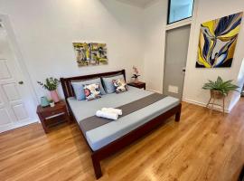 Big & Homey in exclusive village, hotel with parking in Davao City