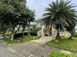 Villa Desa by CozyVilla at Puncak Resort