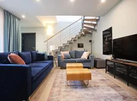 Moft Loft. Lovely, comfy apartment.