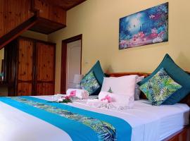 Badamier Self-Catering, hotel in La Digue