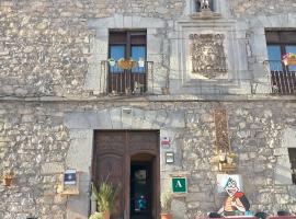 Las Huellas de Cameros: Soto en Cameros'ta bir hostel