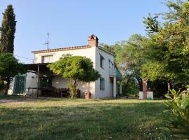 Masia Rural Cal Belles Mas, hotel in Riudarenes