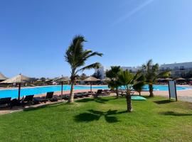 Quality Melia Dunas Beach Resort Apt Spa Gym 7 Pools, resort in Santa Maria