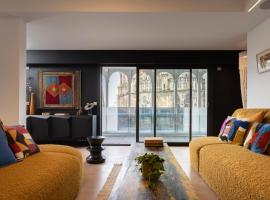 Les Suites 7 Anges - Vue Cathédrale, Parking & Centre Historique Reims, hotel i Reims