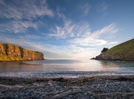 Annandale Coastal Farm Escape & Luxury Villa Collection, hotelli kohteessa Akaroa