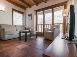 Apartamentos SNÖ Mont Romies Unhola โรงแรมในซาลาร์ดู