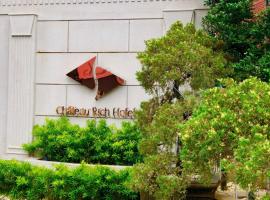 Chateau-Rich Hotel, hotel en North District, Tainan