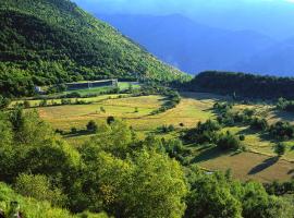 MónNatura Pirineus, hotel a Esterri d'Àneu