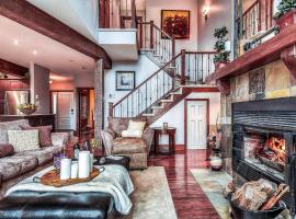 Townhouse On The Golf La Bte -10min To Tremblant、モントランブランにあるゴルフ・ル・ディアブルの周辺ホテル