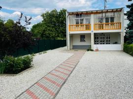Karolin Apartman, παραθεριστική κατοικία σε Bükfürdő