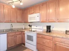 S6 family friendly near tennis and pool peaceful upstairs very neat and well equipped family comfort