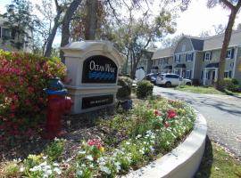 W2 Ocean Walk Resort upstairs 2 bed king and two twins next to back pool, pet-friendly hotel in Saint Simons Island
