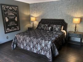 Phantom History House - Ouija Room, hotel in Tampa