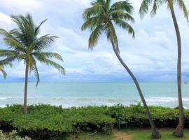 Beachfront Getaway for two!, apartment in Humacao