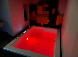 SUITES JACUZZI La Stratodda OSTUNI Torre Guaceto