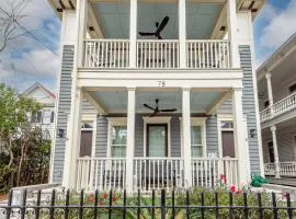 Patio Porches and Parking - 2 Blocks to King