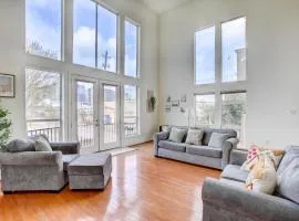 Downtown Houston Townhome with City Views!
