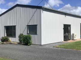 Kaiaua Bayview Farm Apartment, hotel v Aucklandu
