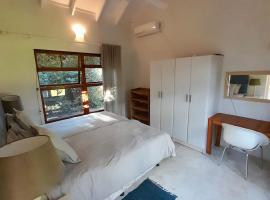 Bush house by the sea, Ponta Malongane, holiday home in Ponta Malongane